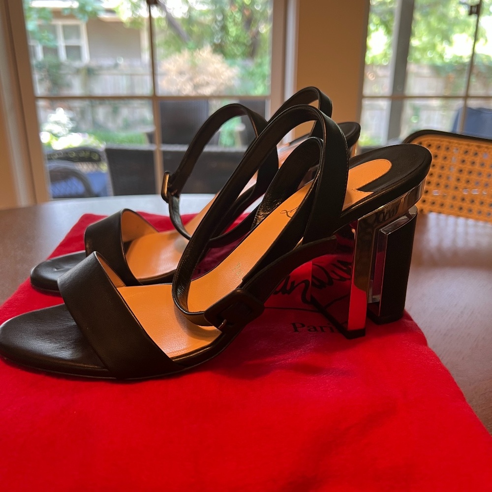 Christian Louboutin Heels - MINT COND